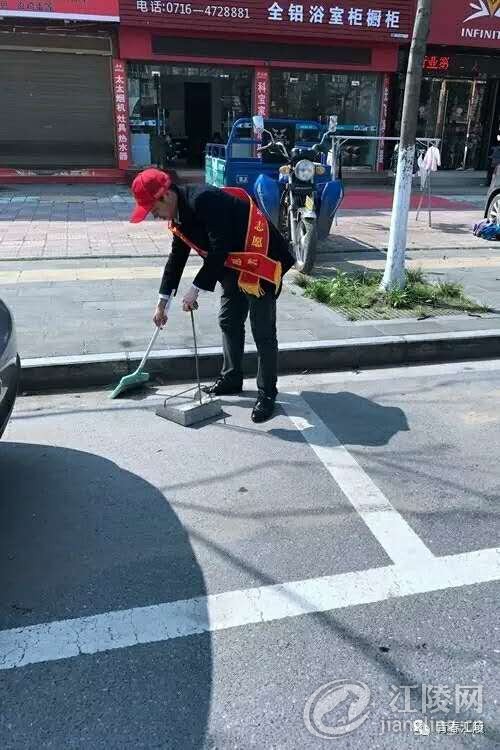 922683049.jpg