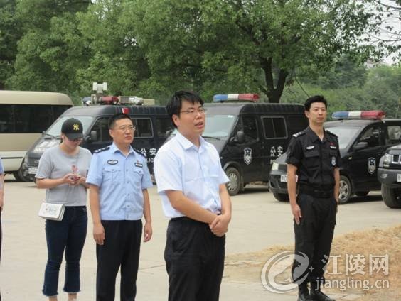 �ء��Ĵ�ҡ��쵼���ع����ֿ�չ�������ڡ�ο�ʻ1.jpg