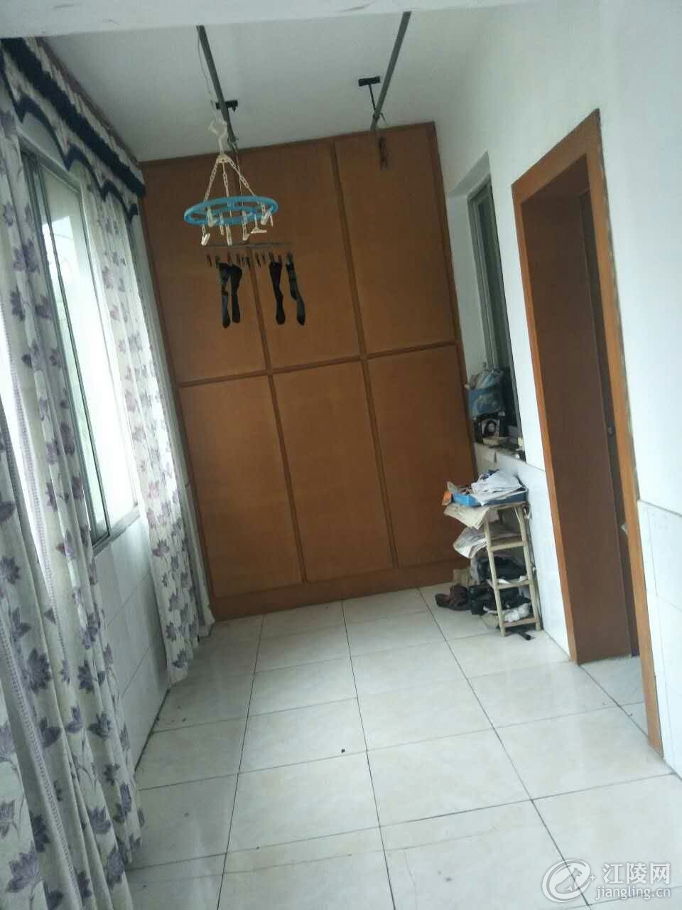 Cache_5b7c5550ad4c283..jpg