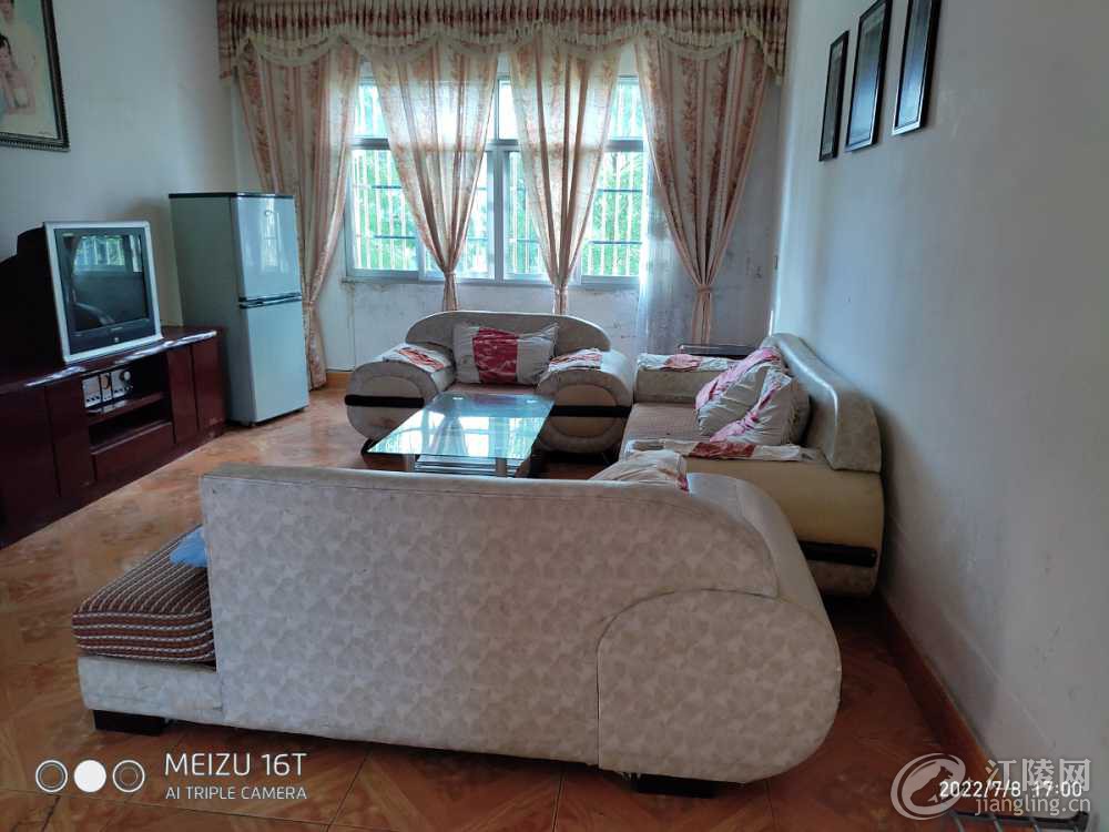 P20708-170014.jpg