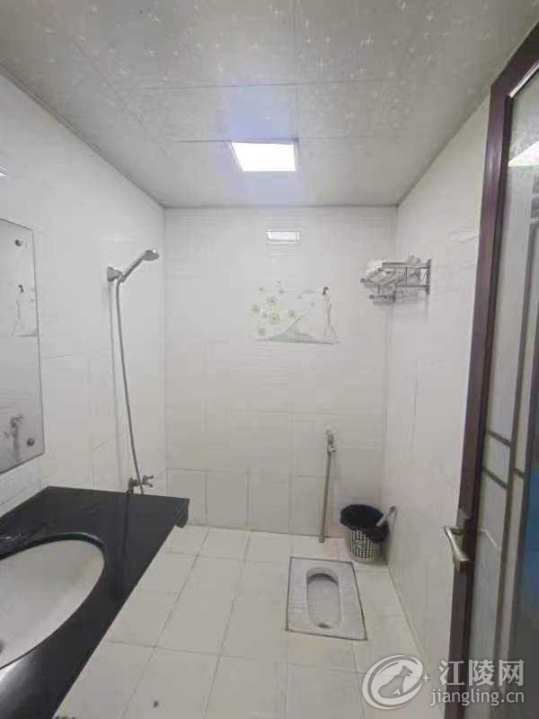 mmexport1696386657434.jpg