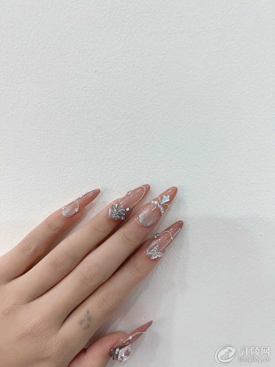 beauty_1693044756902.jpeg