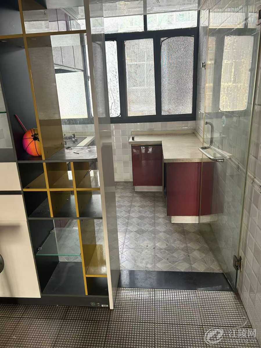 mmexport1734425738452.jpg